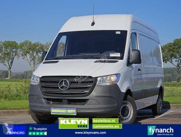 Fourgon Mercedes
