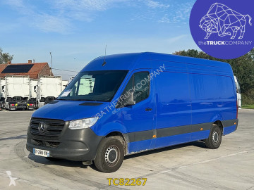 Fourgon Mercedes