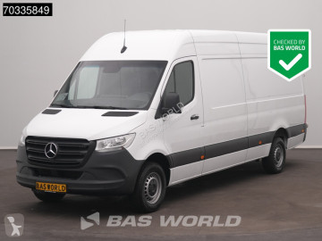 Fourgon utilitaire Mercedes