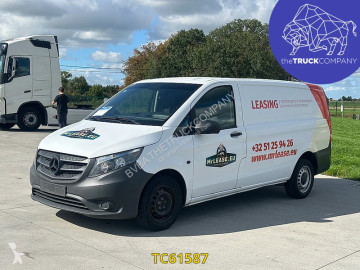 Fourgon Mercedes
