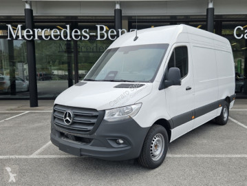 Fourgon Mercedes neuf