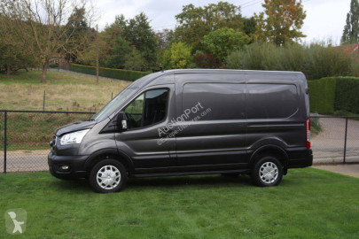 Fourgon moyen Ford