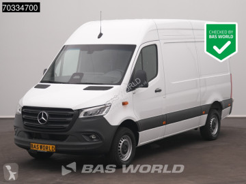 Fourgon utilitaire Mercedes