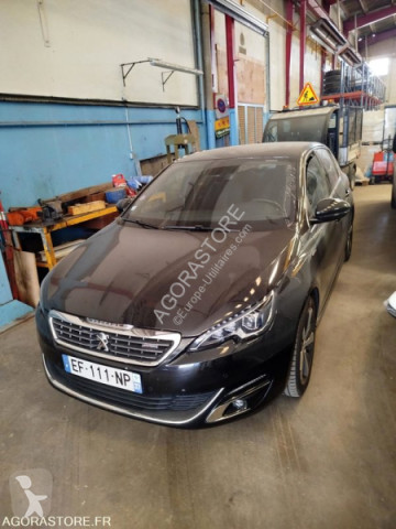 Berline Peugeot