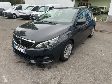 Berline Peugeot