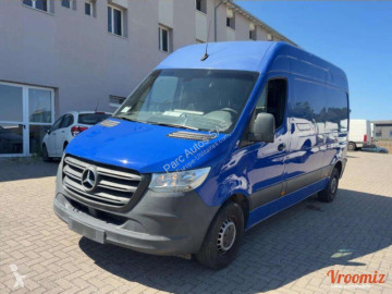 Fourgon Mercedes