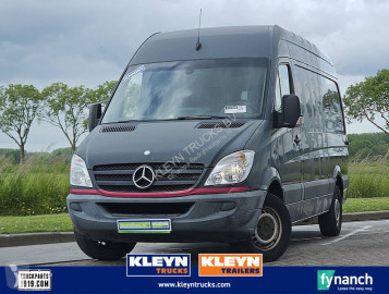 Fourgon Mercedes