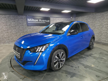 Peugeot208