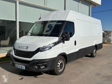 Fourgon Iveco
