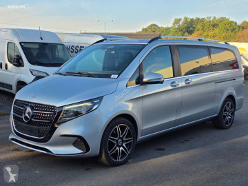 Fourgonnette Mercedes