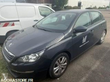 Berline Peugeot