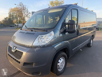 Fourgon Peugeot
