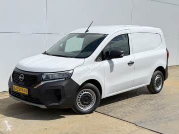 Fourgon Nissan
