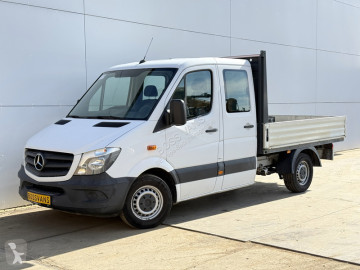 Utilitaire plateau Mercedes