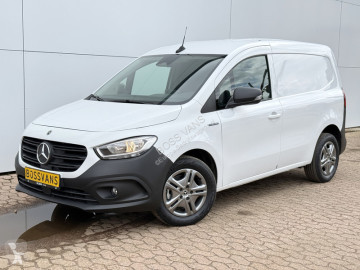 Fourgon Mercedes neuf