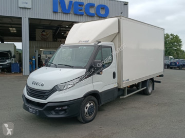 Véhicule utilitaire Iveco