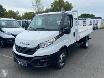 Véhicule utilitaire Iveco