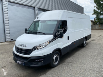 Véhicule utilitaire Iveco