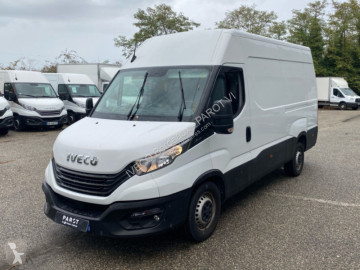 Véhicule utilitaire Iveco