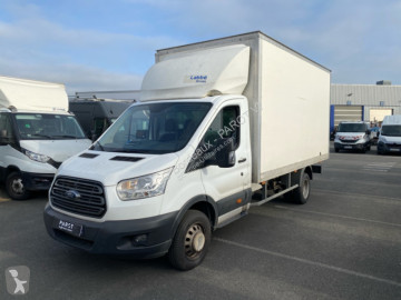 Véhicule utilitaire Ford
