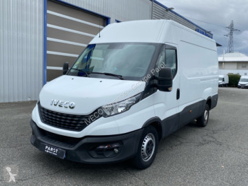Véhicule utilitaire Iveco