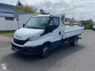 Véhicule utilitaire Iveco
