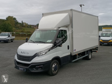 Véhicule utilitaire Iveco
