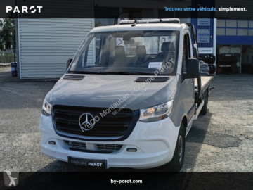 Véhicule utilitaire Mercedes