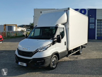 Véhicule utilitaire Iveco
