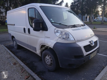 Fourgon Peugeot