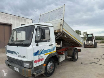 Utilitaire benne Iveco