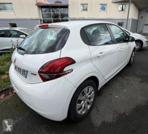 PeugeotE-208