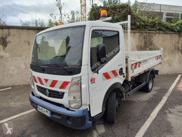 Renault Maxity Lot réservé à tout professionnel RENAULT