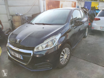PeugeotE-208