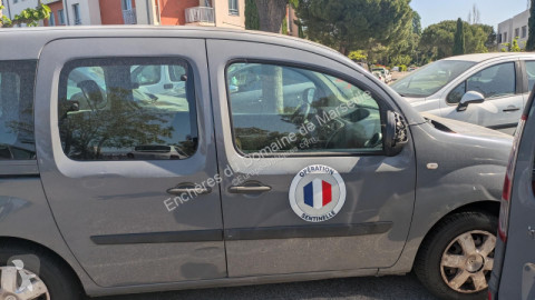 Renault van
