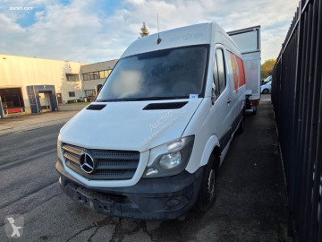 Mercedes van