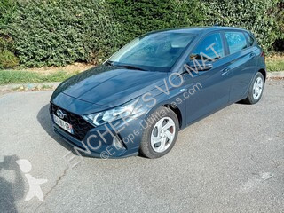 Hyundaii20