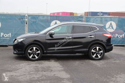 Nissan 4X4 / SUV car