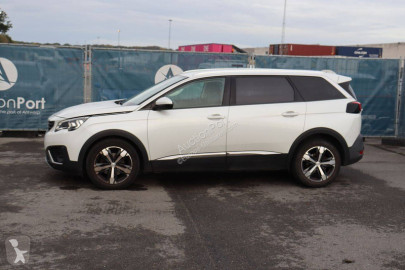 Peugeot 4X4 / SUV car