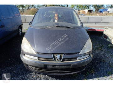 Peugeot MPV car