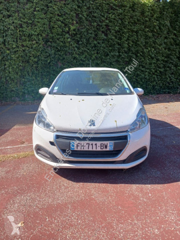 Peugeot208