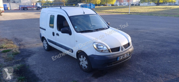 Renault van