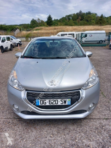 Peugeot208