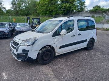 Peugeot van