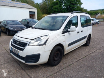 Peugeot van