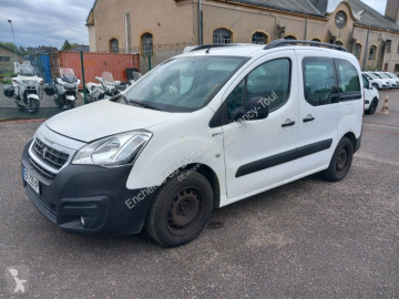 Peugeot van