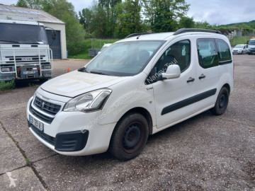 Peugeot van
