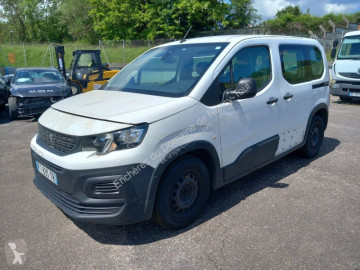 Peugeot van