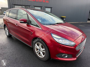 Ford MPV car