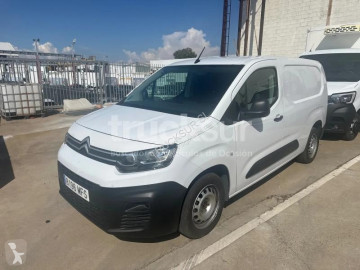 Citroën BERLINGO XL van